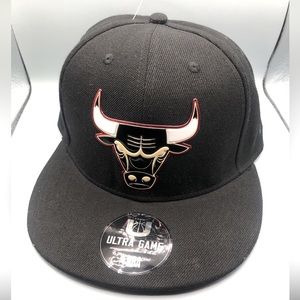 Ultra Game Men’s Chicago Bulls NBA Adjustable Snapback Hat / Cap | Black/red